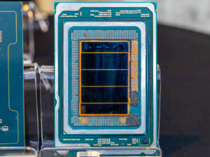 Intel Xeon 6+ Clearwater Forest: qué cambia en x86 para cloud y qué implica para DevOps